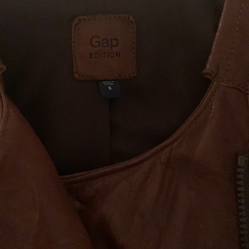 Gap Genuine Leather Jacket - Picture 3 of 4